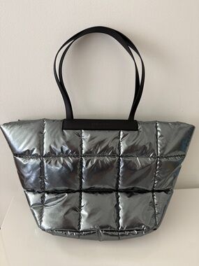 NWOT VEE COLLECTIVE Porter Basque Tote Bag, Gadget Grey Metallic